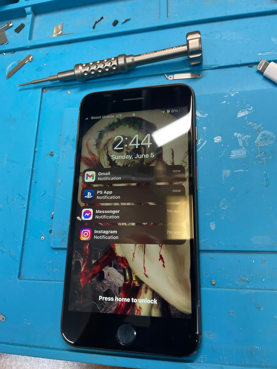 Working phone screen after repair